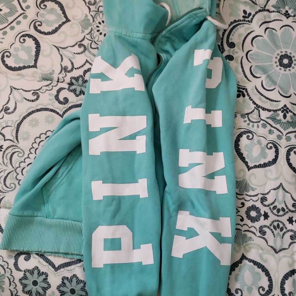 VS PINK HOODIE - Picture 4 of 6